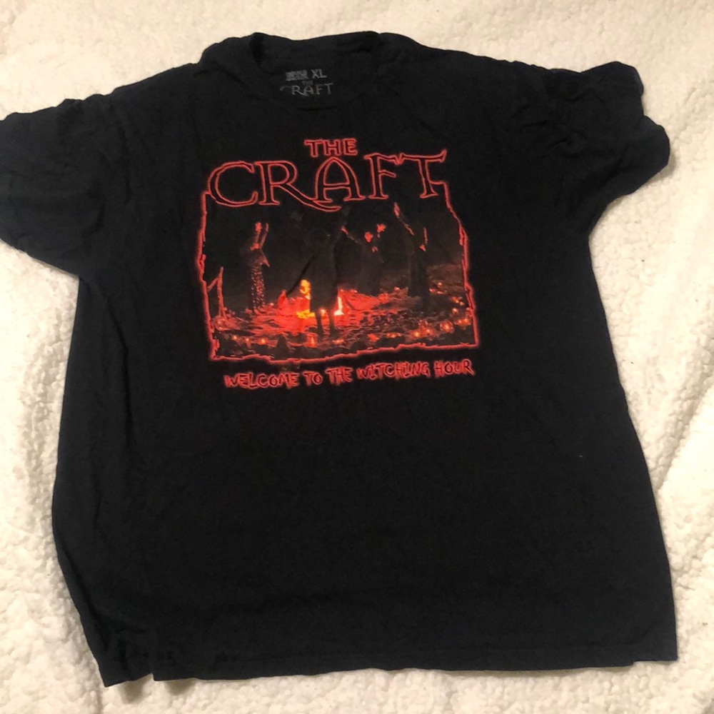 Urban Outfitters “The Craft” tee women’s XL